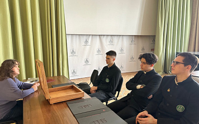 Для учащихся православной гимназии проведен семинар в рамках проекта «Русские писатели: путь к Богу»